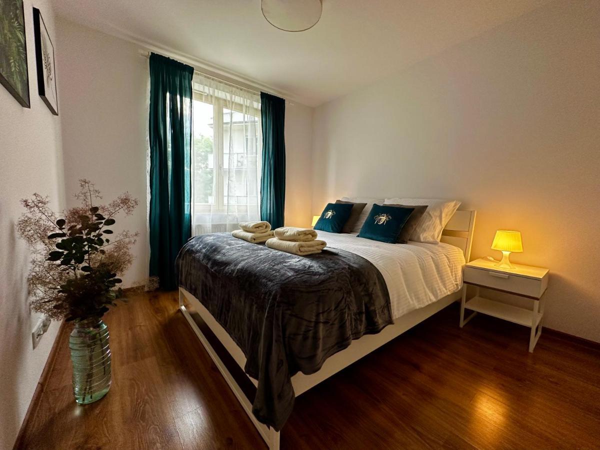 Tresor Pulaskiego Apartments Cracovia Esterno foto