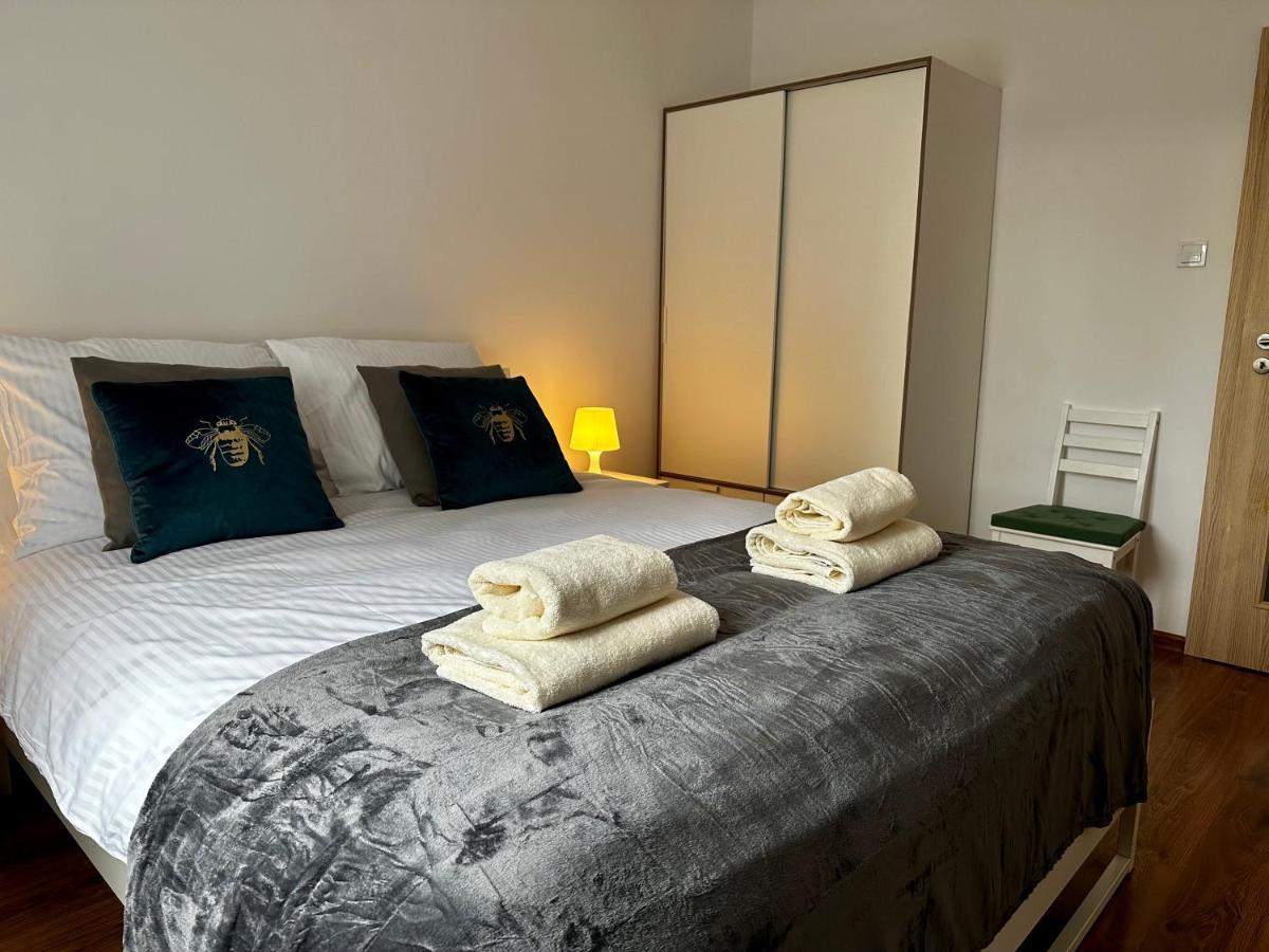 Tresor Pulaskiego Apartments Cracovia Esterno foto